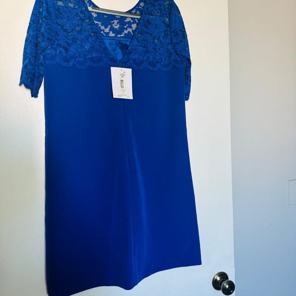 Dress - Picture 2 of 4